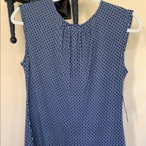 Women’s Sleeveless Blouse